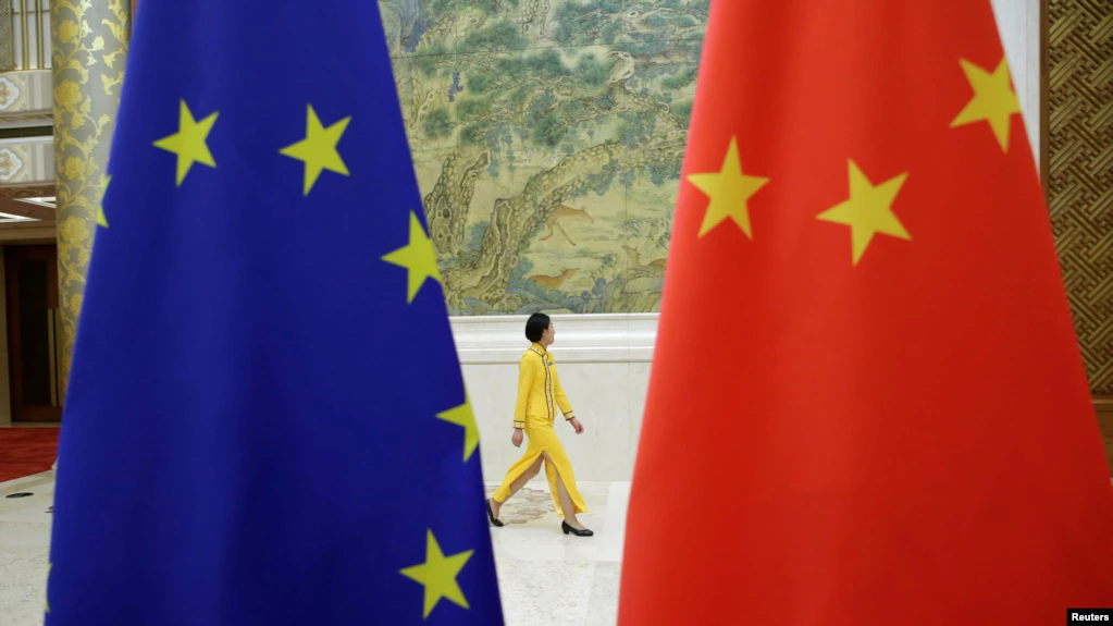 Важная торговая сделка ЕС с Китаем заморожена. Среди причин — политика Пекина в Синьцзяне